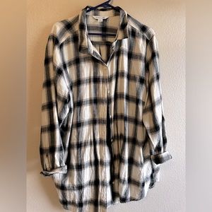 Old navy plaid shirt